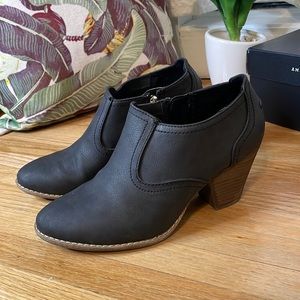 Dr. Scholl’s Heeled Black Booties Zipper Sz 8